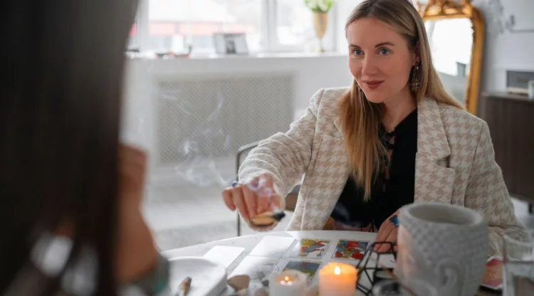 6 Website Tips to Attract More Clients as a Holistic Healer