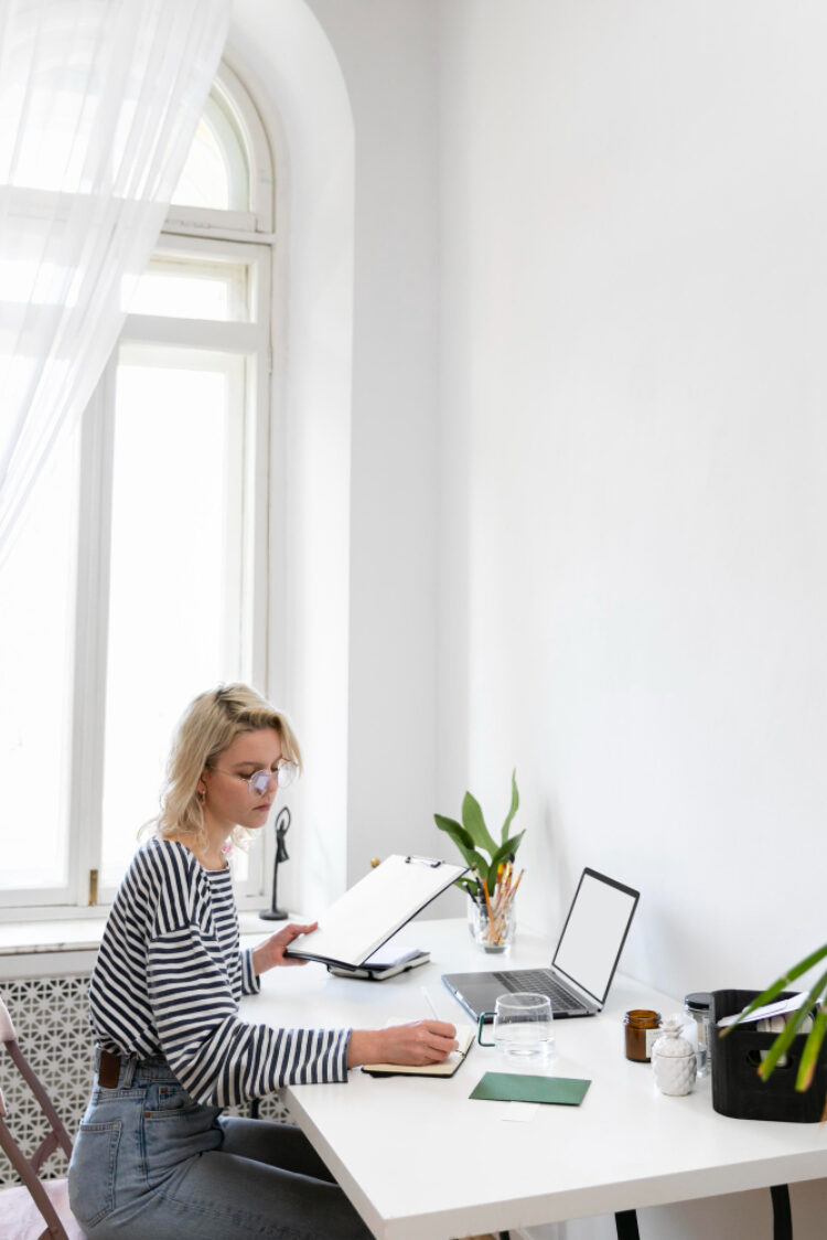 HOMEOFFICE